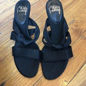 WILL'S FANCY Black Durable Satin Strap Sanders Size 7.5 #250